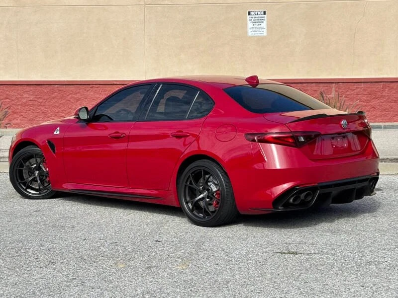 2018 Alfa Romeo Giulia - Image 5 of 20