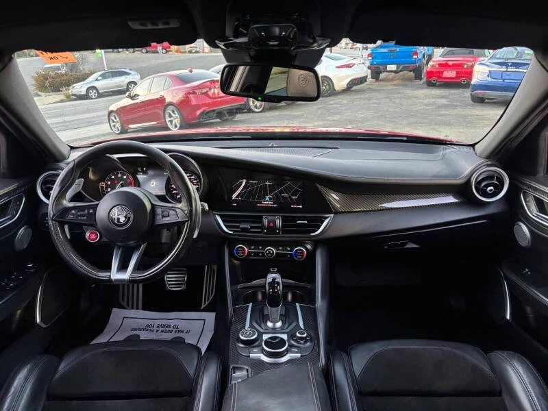 2018 Alfa Romeo Giulia - Image 9 of 20