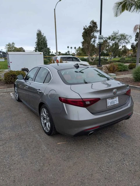 2018 Alfa Romeo Giulia - Image 5 of 6