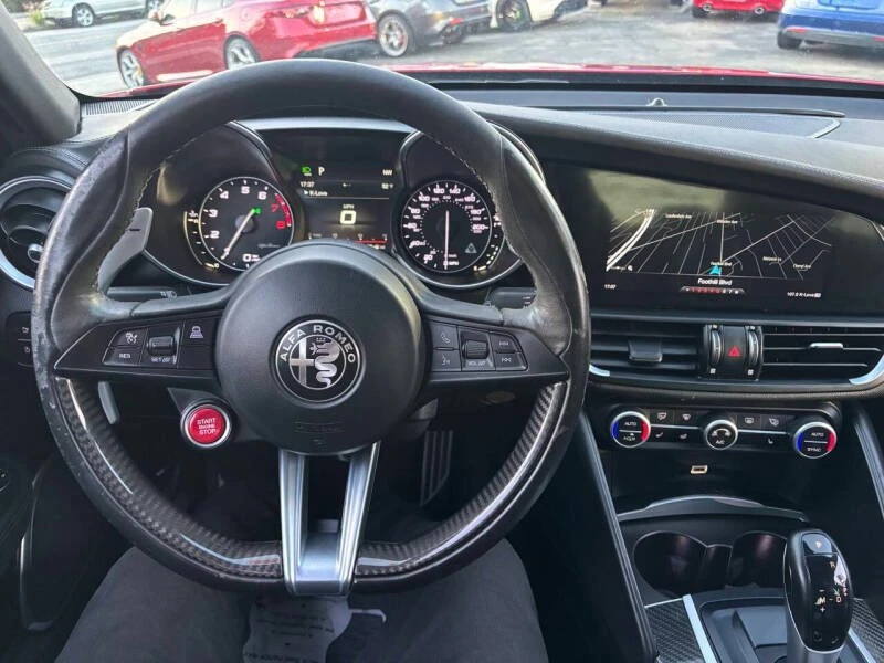 2018 Alfa Romeo Giulia - Image 10 of 20