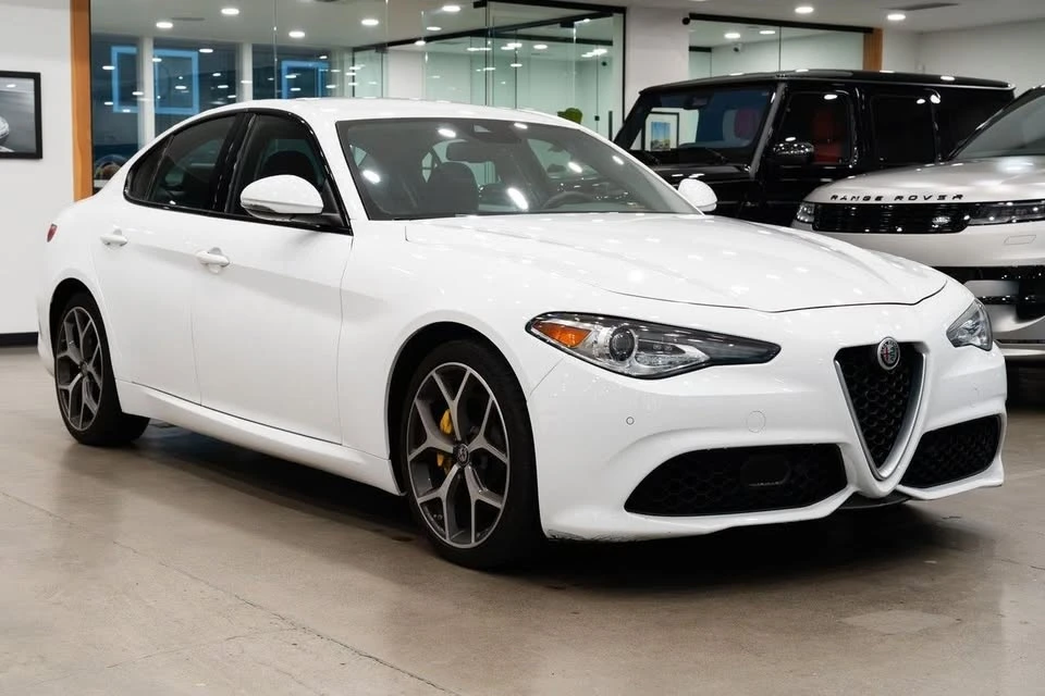 2018 Alfa Romeo Giulia - Image 3 of 10