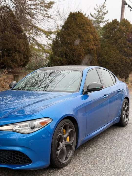 2018 Alfa Romeo Giulia - Image 16 of 17