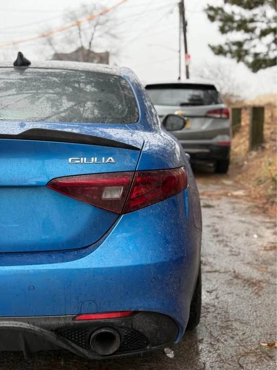 2018 Alfa Romeo Giulia - Image 13 of 17