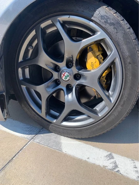 2018 Alfa Romeo Giulia - Image 12 of 13