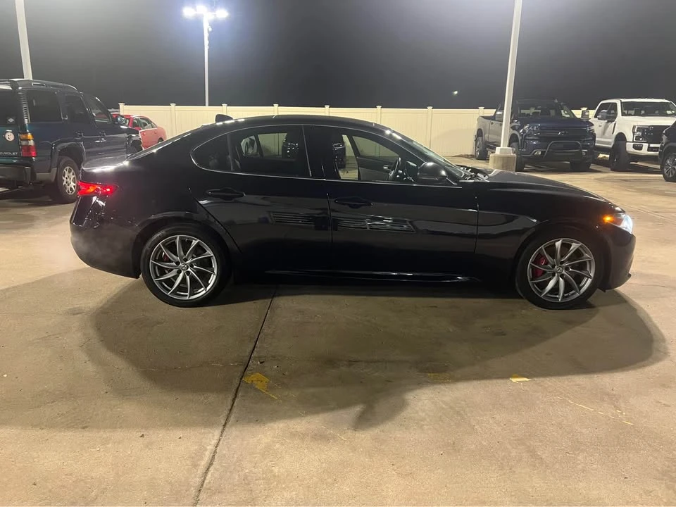 2018 Alfa Romeo Giulia - Image 2 of 15