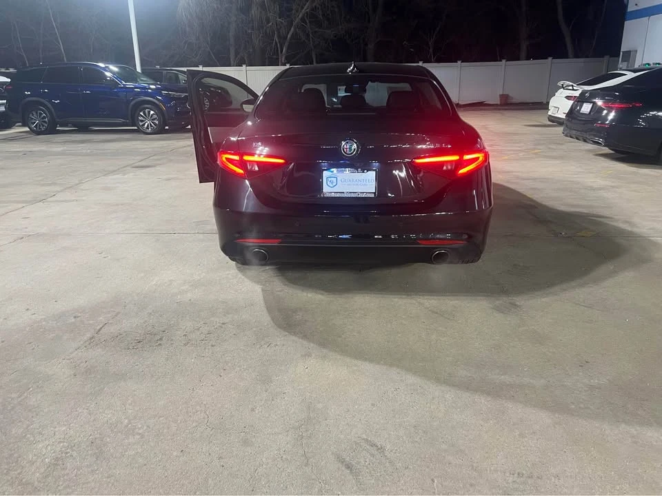 2018 Alfa Romeo Giulia - Image 3 of 15