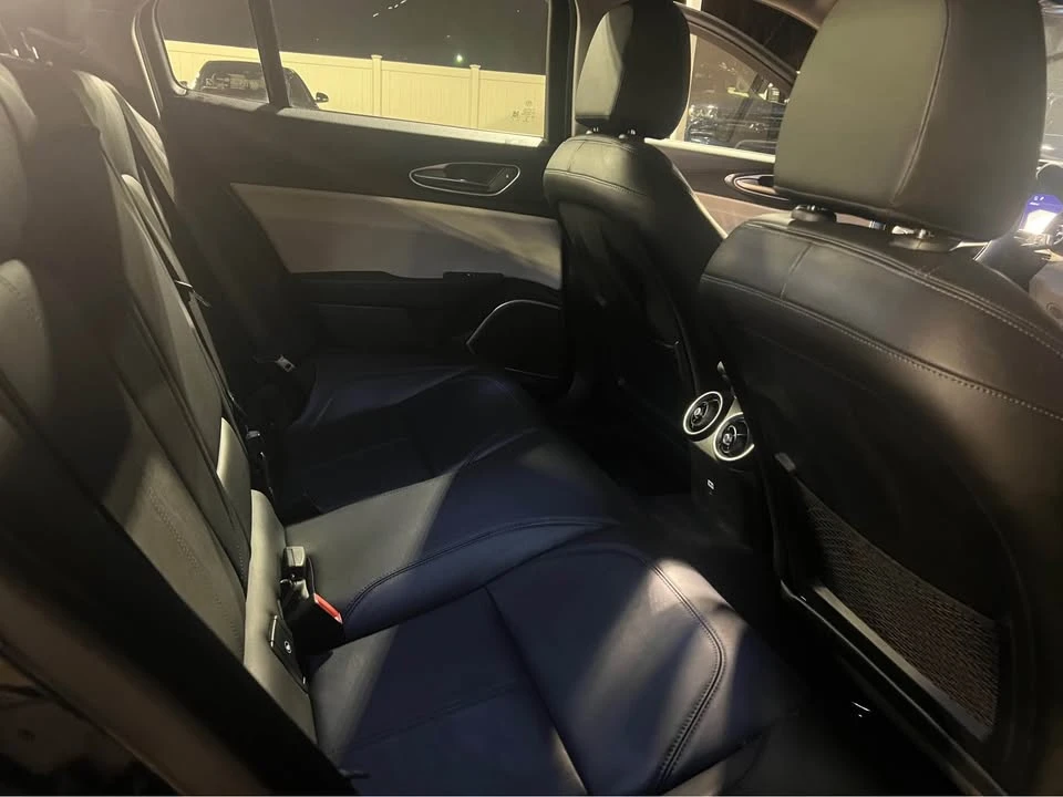 2018 Alfa Romeo Giulia - Image 10 of 15