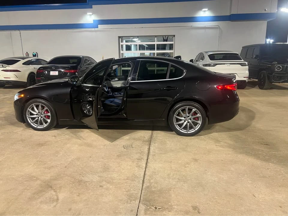 2018 Alfa Romeo Giulia - Image 4 of 15