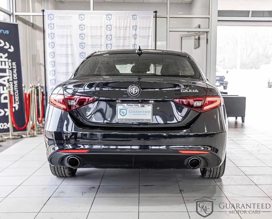 2018 Alfa Romeo Giulia - Image 2 of 9