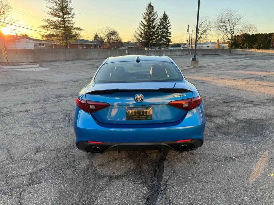 2018 Alfa Romeo Giulia - Image 6 of 16