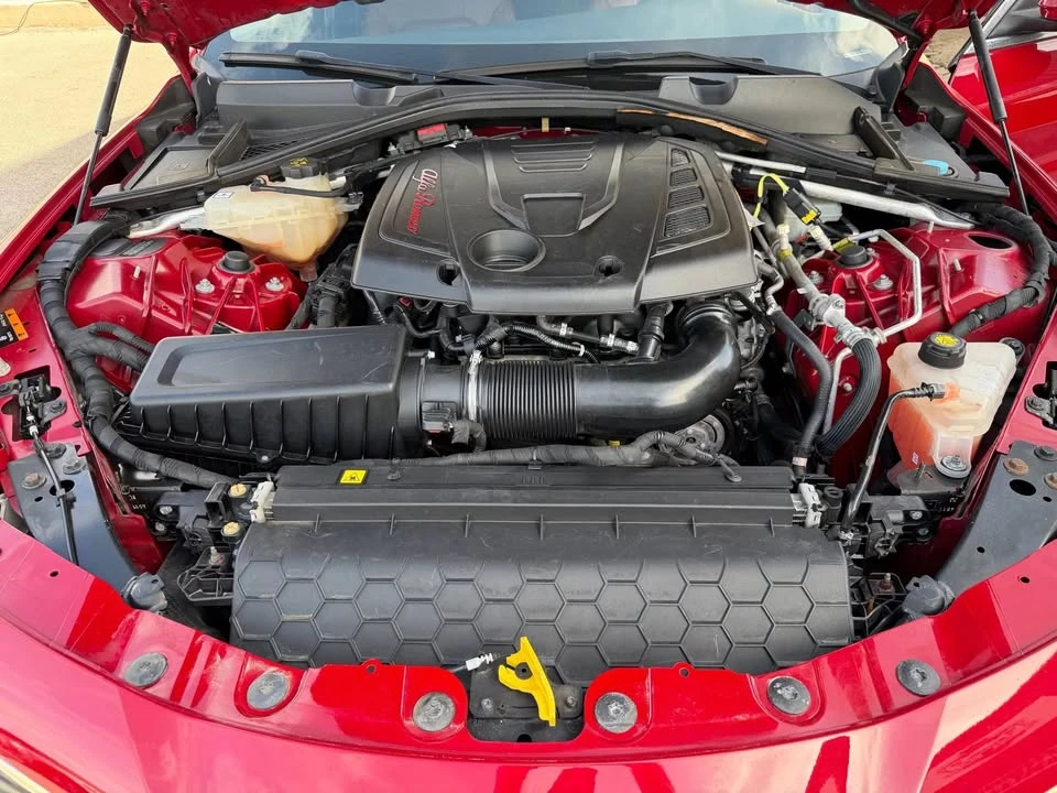 2018 Alfa Romeo Giulia - Image 15 of 17