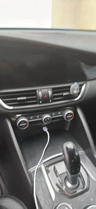 2018 Alfa Romeo Giulia - Image 6 of 8