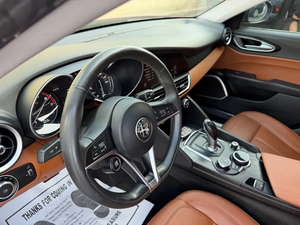 2018 Alfa Romeo Giulia - Image 7 of 17