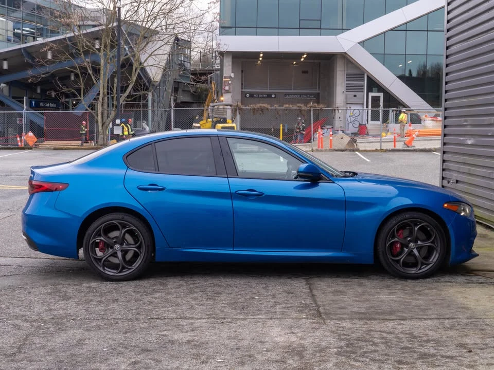 2018 Alfa Romeo Giulia - Image 9 of 20