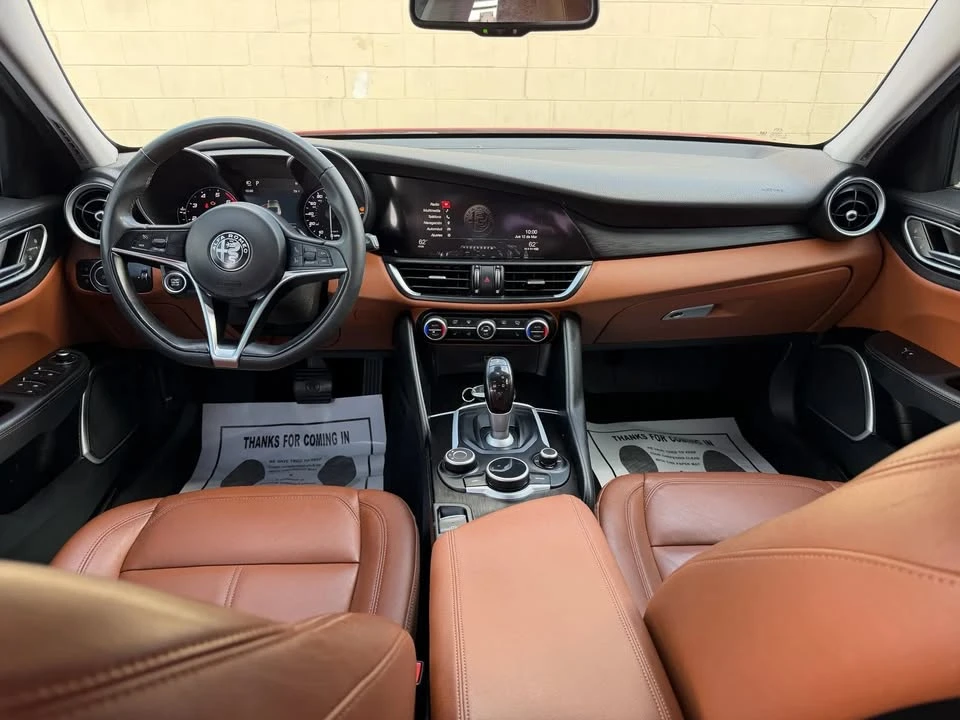 2018 Alfa Romeo Giulia - Image 13 of 17