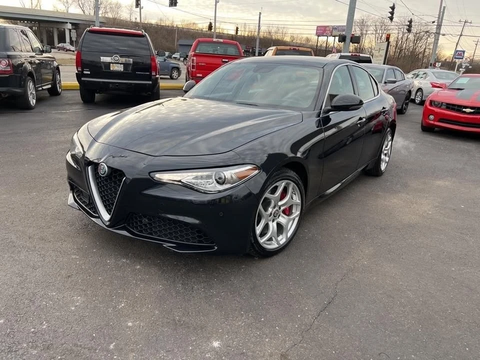2018 Alfa Romeo Giulia - Image 11 of 20