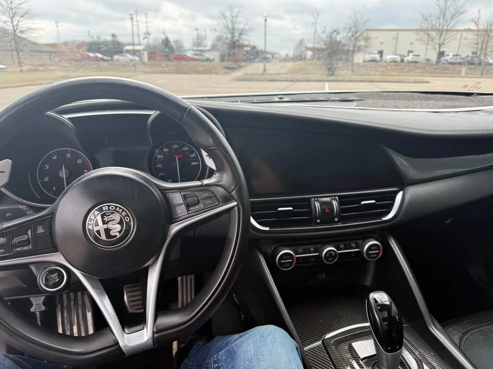 2018 Alfa Romeo Giulia - Image 12 of 12