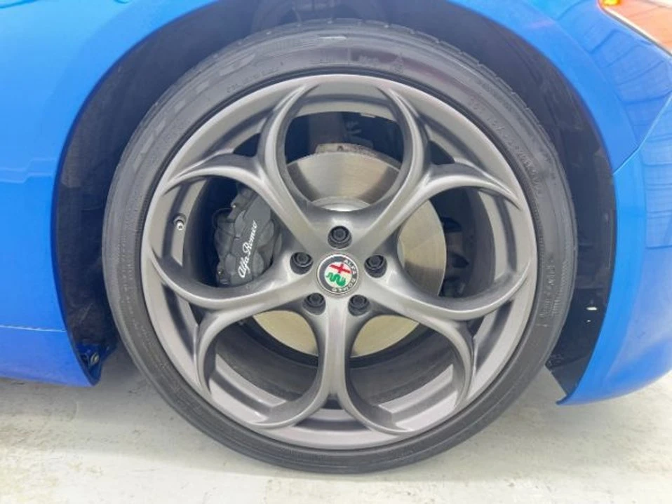 2018 Alfa Romeo Giulia - Image 19 of 20