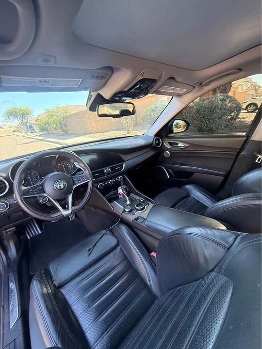 2018 Alfa Romeo Giulia - Image 13 of 13