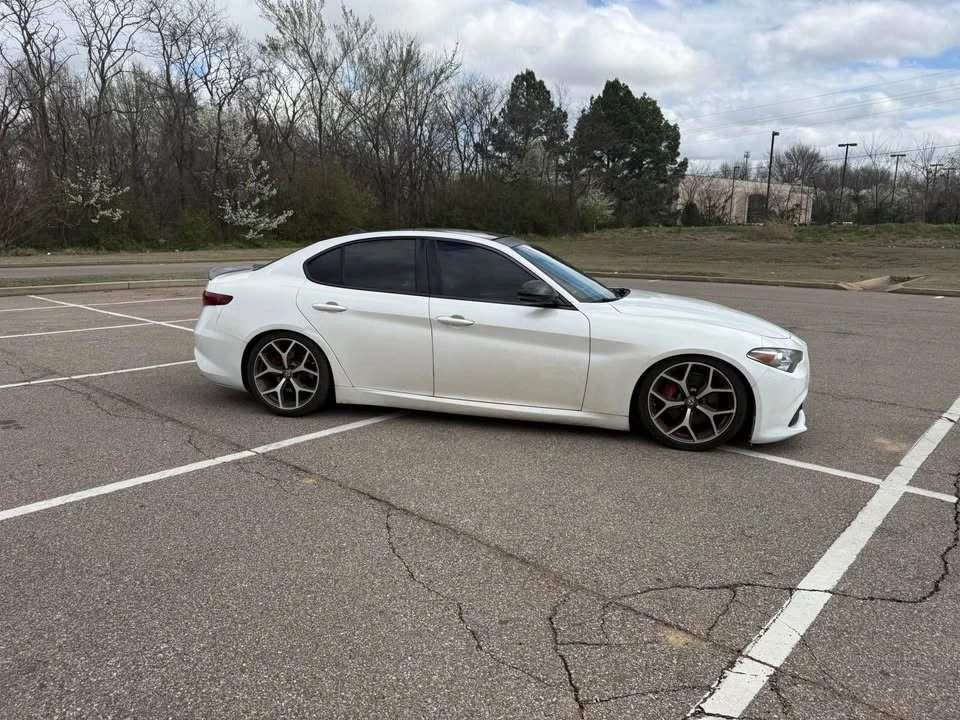 2018 Alfa Romeo Giulia - Image 4 of 12