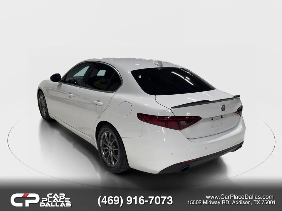 2018 Alfa Romeo Giulia - Image 7 of 19