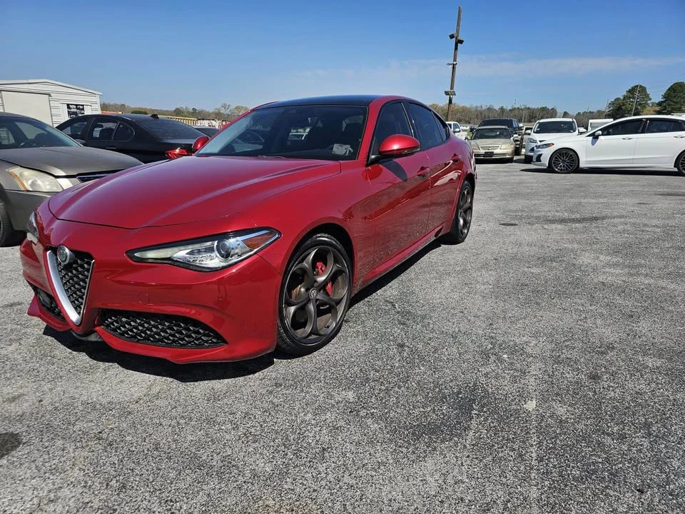 2018 Alfa Romeo Giulia - Image 6 of 7