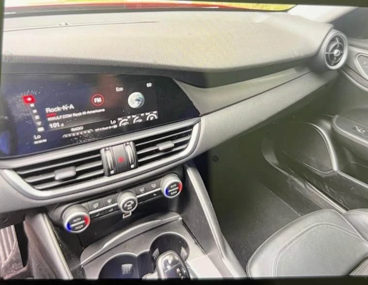 2018 Alfa Romeo Giulia - Image 2 of 11