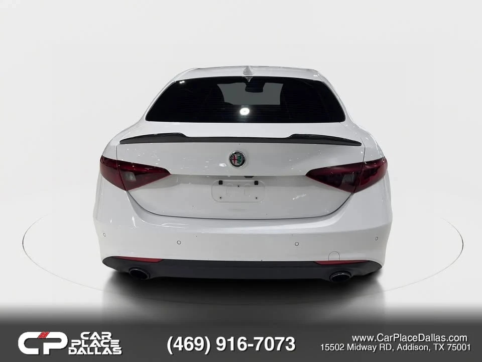 2018 Alfa Romeo Giulia - Image 10 of 19
