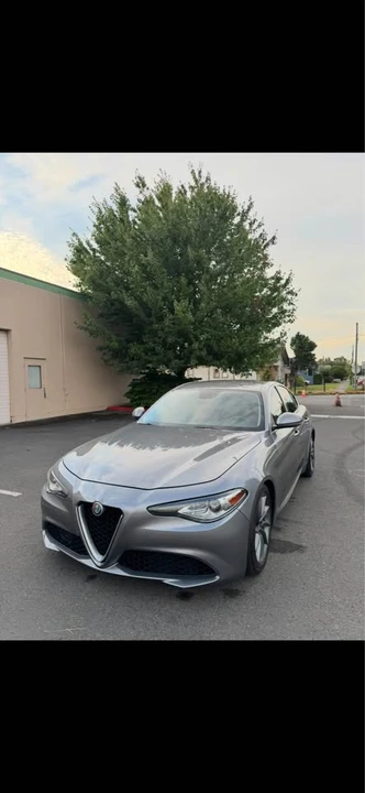 2018 Alfa Romeo Giulia - Image 2 of 7