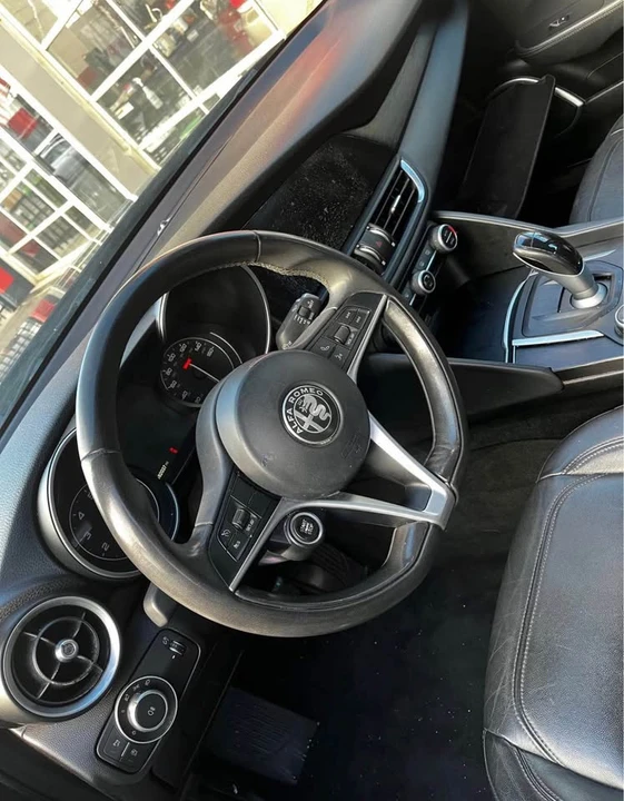 2018 Alfa Romeo Giulia - Image 3 of 6