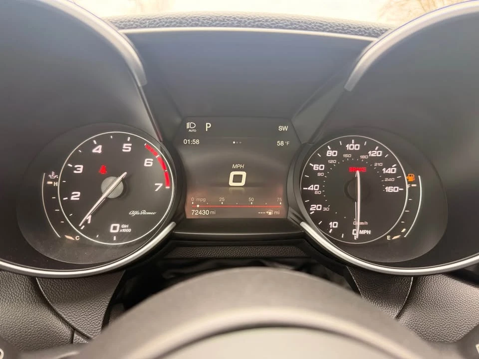 2018 Alfa Romeo Giulia - Image 11 of 17