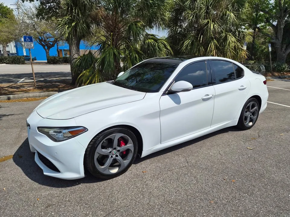 2018 Alfa Romeo Giulia - Image 4 of 16