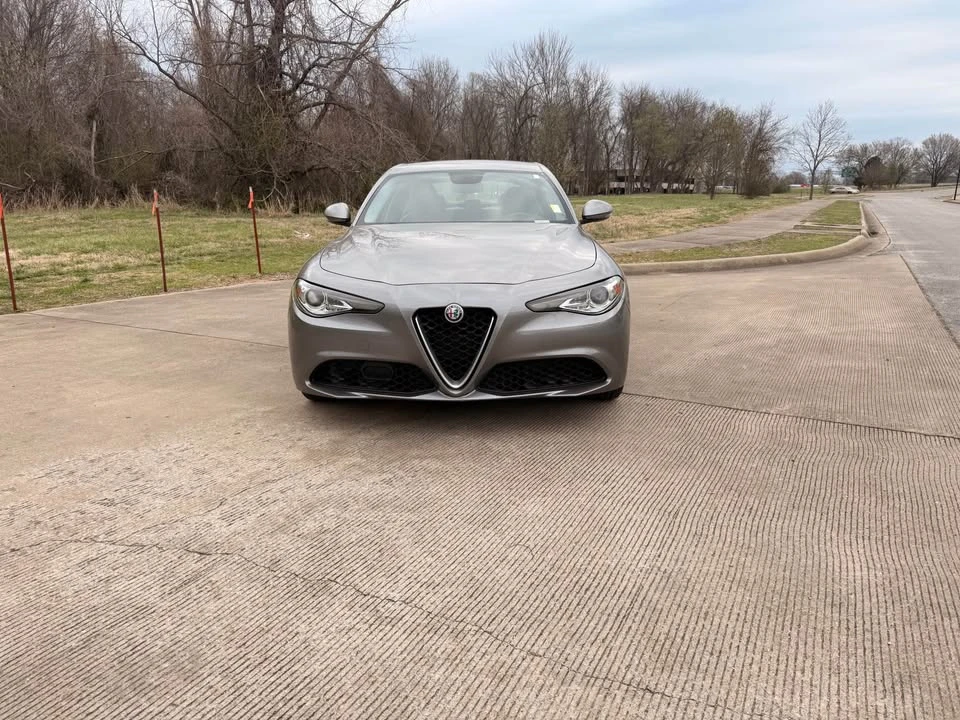 2018 Alfa Romeo Giulia - Image 2 of 17
