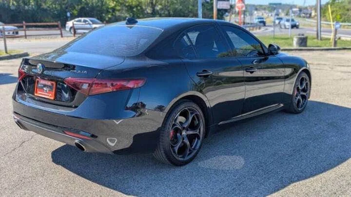 2018 Alfa Romeo Giulia - Image 4 of 16