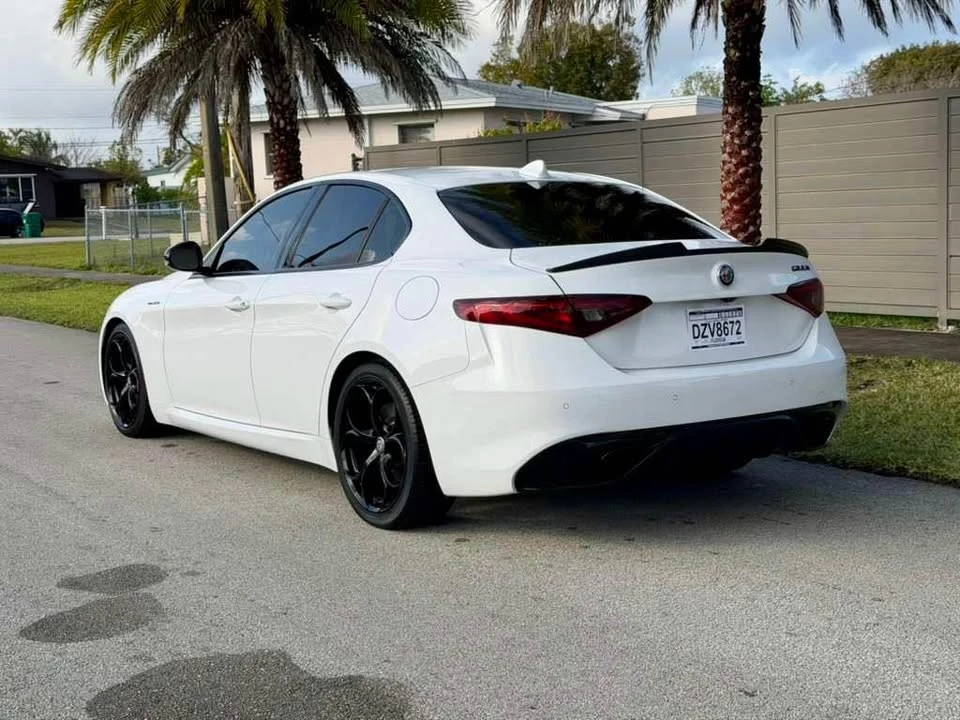 2018 Alfa Romeo Giulia - Image 4 of 17