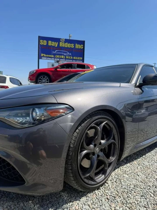 2018 Alfa Romeo Giulia - Image 14 of 14