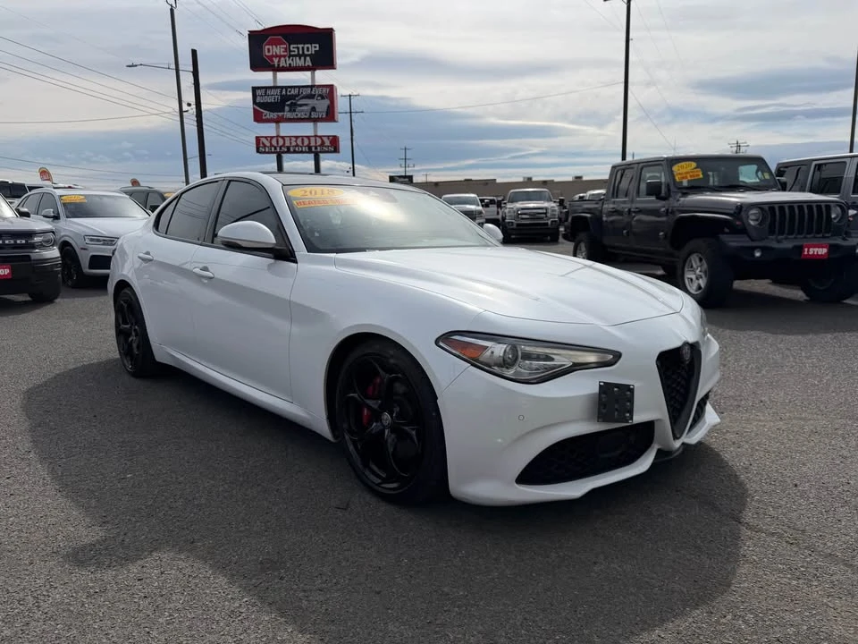 2018 Alfa Romeo Giulia - Image 2 of 11