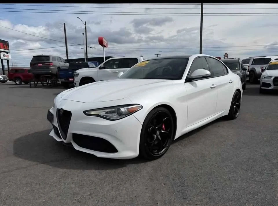 2018 Alfa Romeo Giulia - Image 3 of 11