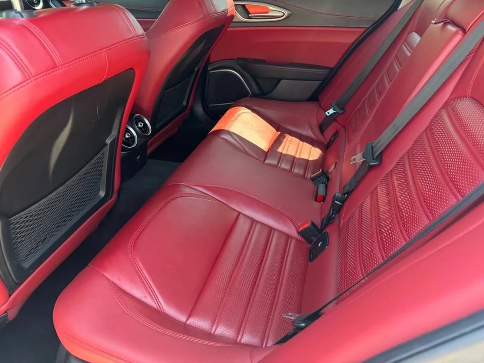 2018 Alfa Romeo Giulia - Image 14 of 20