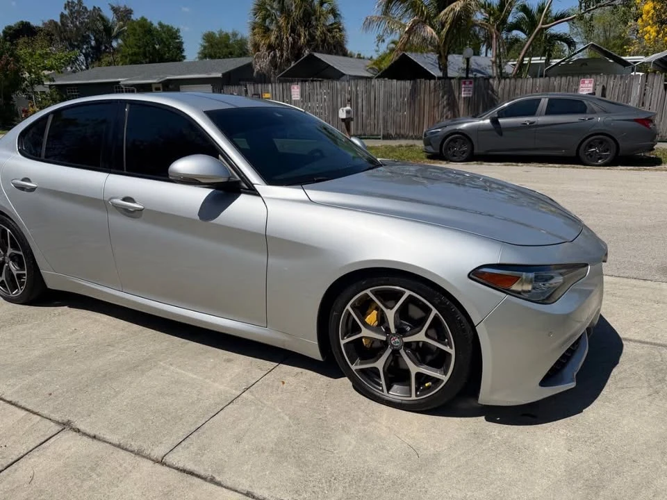2018 Alfa Romeo Giulia - Image 9 of 20