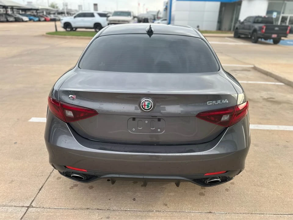 2018 Alfa Romeo Giulia - Image 4 of 8