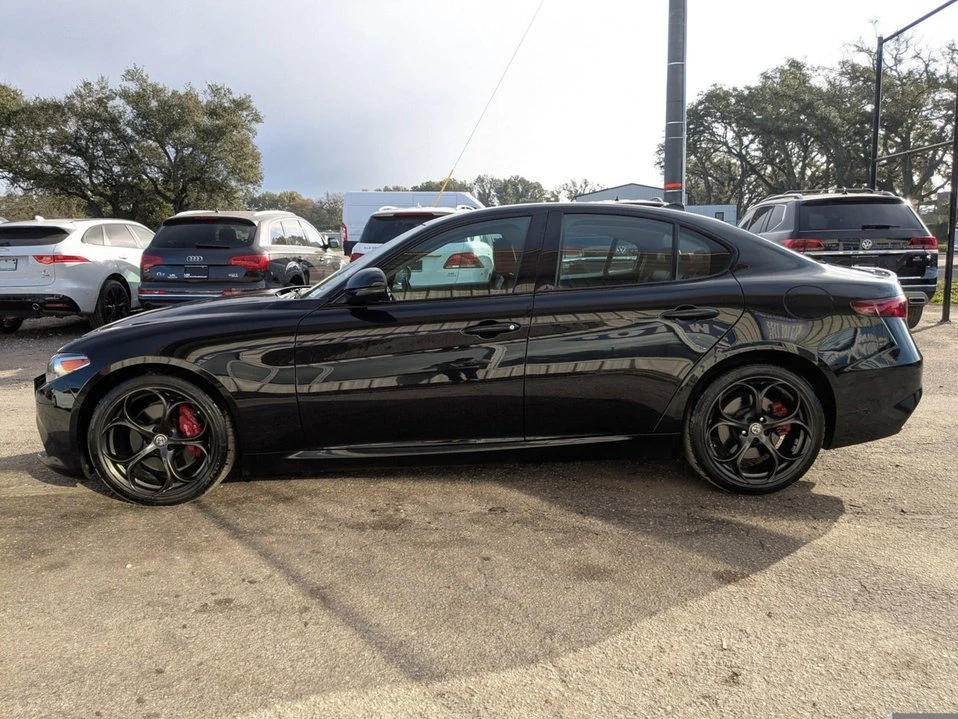 2018 Alfa Romeo Giulia - Image 4 of 20