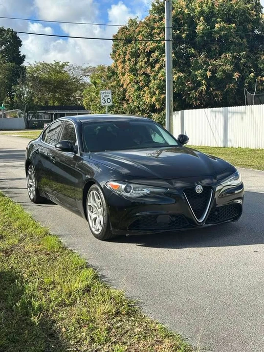 2018 Alfa Romeo Giulia - Image 2 of 17
