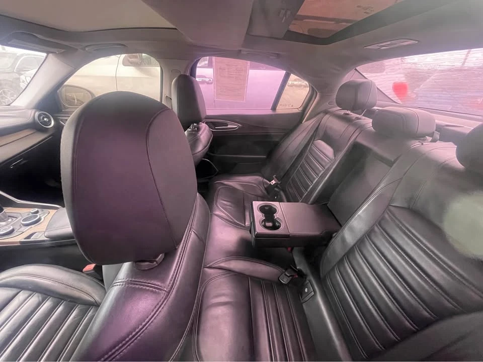 2018 Alfa Romeo Giulia - Image 6 of 6
