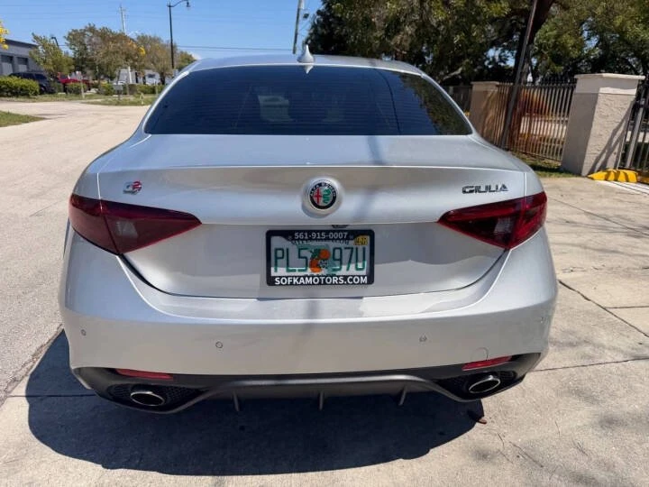 2018 Alfa Romeo Giulia - Image 6 of 18