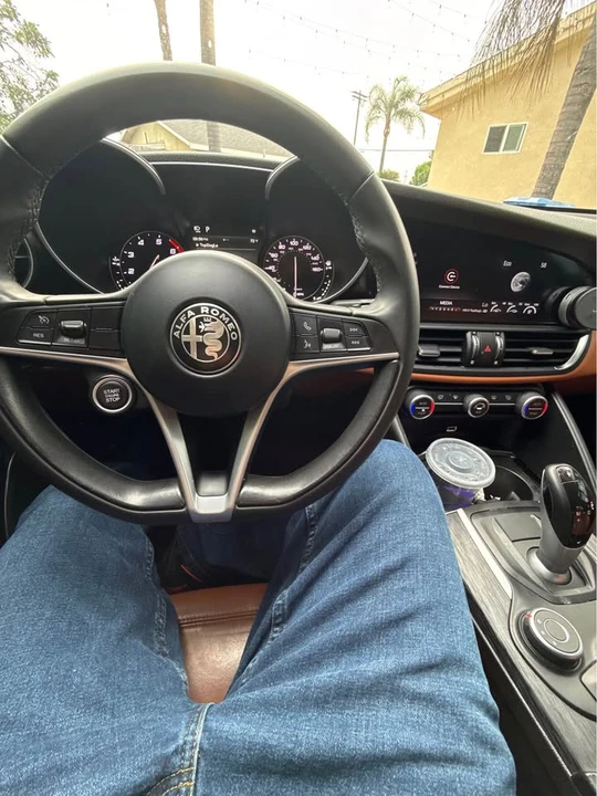 2018 Alfa Romeo Giulia - Image 6 of 6