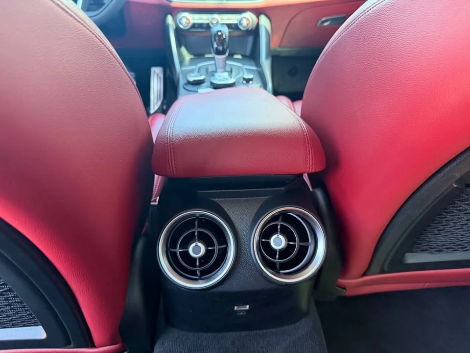 2018 Alfa Romeo Giulia - Image 18 of 20