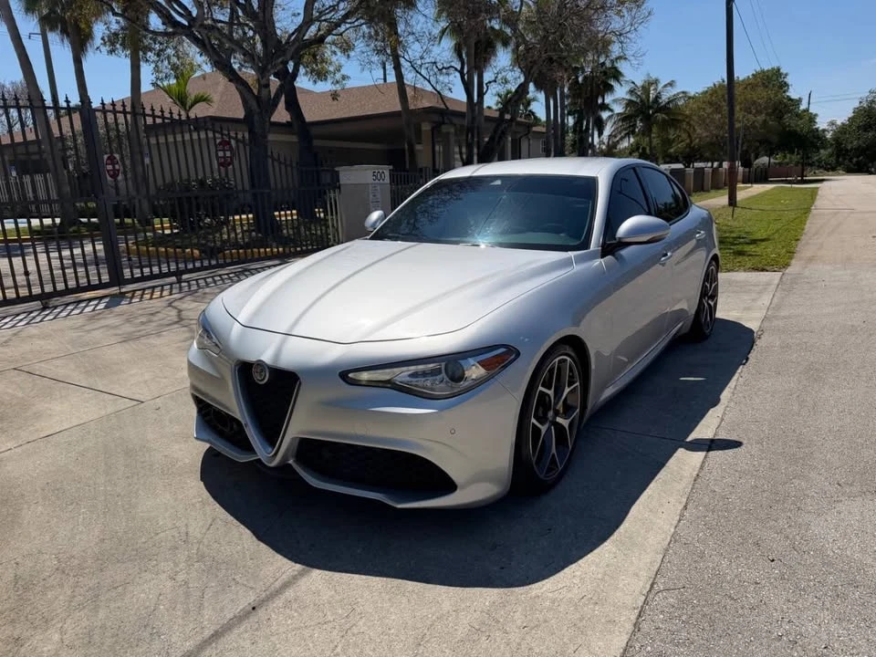 2018 Alfa Romeo Giulia - Image 5 of 20