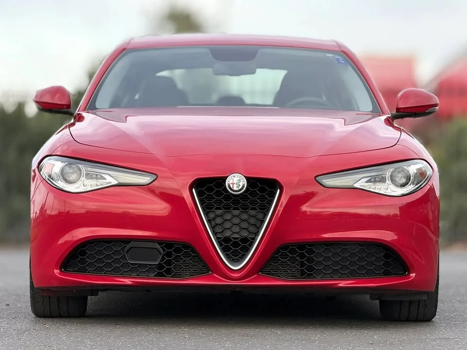 2018 Alfa Romeo Giulia - Image 2 of 15