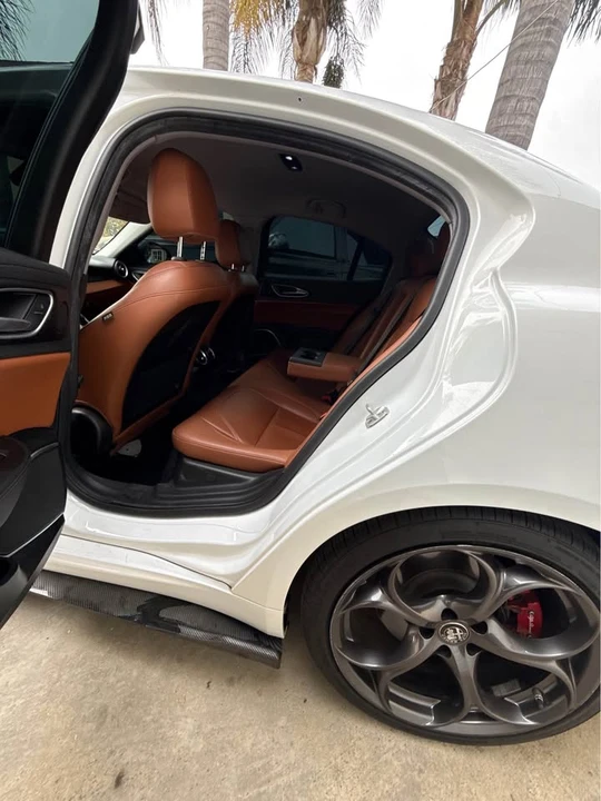 2018 Alfa Romeo Giulia - Image 5 of 6